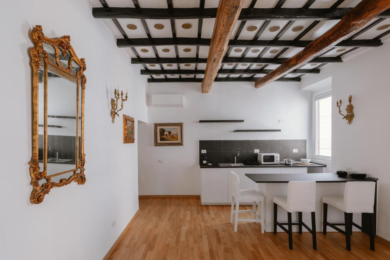 Charming Frattina - 2 Bathrooms New